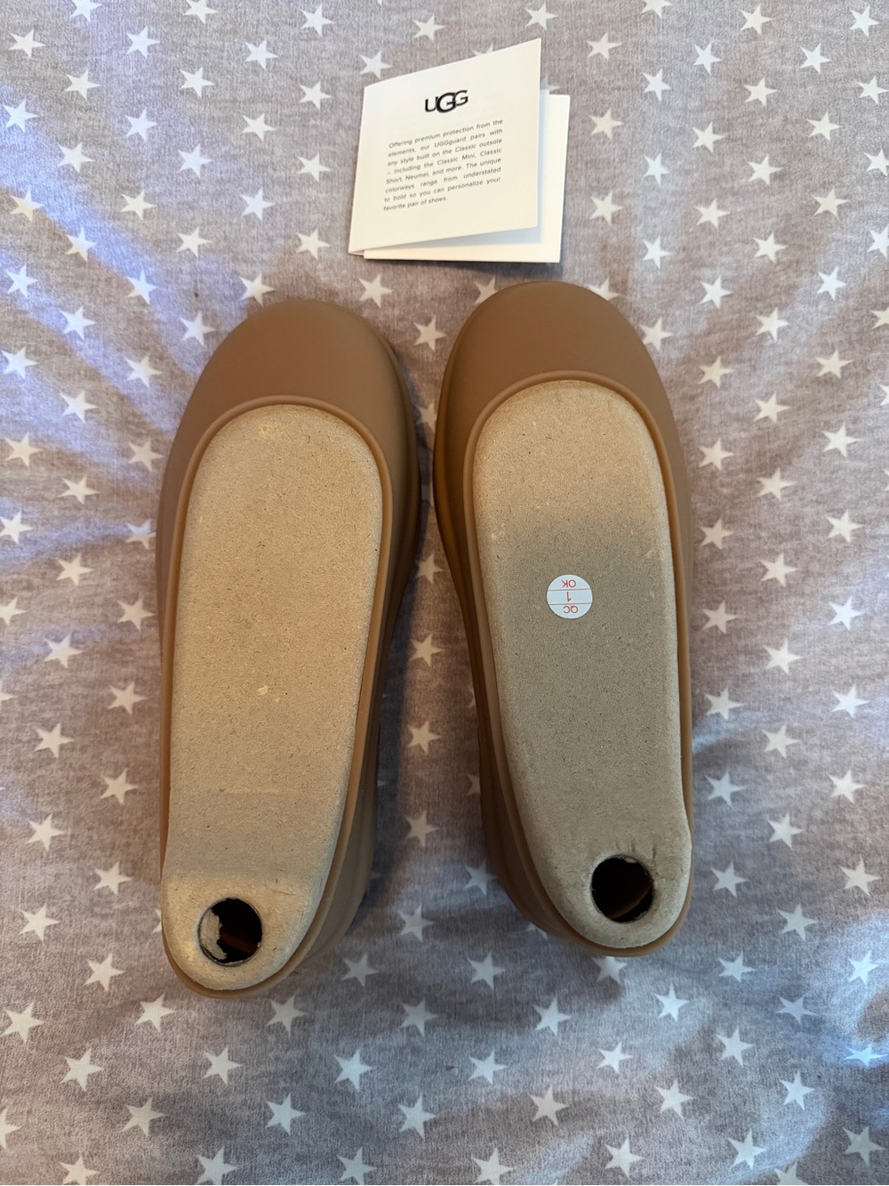 UGG Guard XS NWT / New with box - Picture 3 of 7